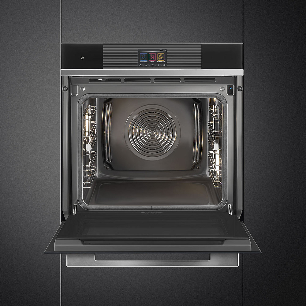 Ovn Smeg SOP6104S2PB3