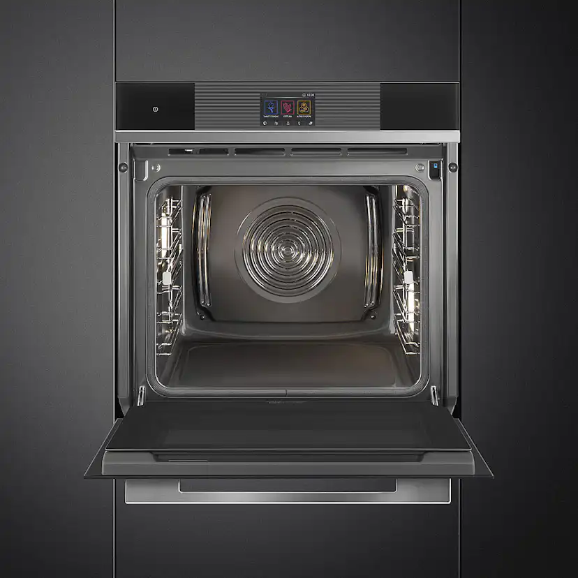 Ovn Smeg SOP6104S2PB3
