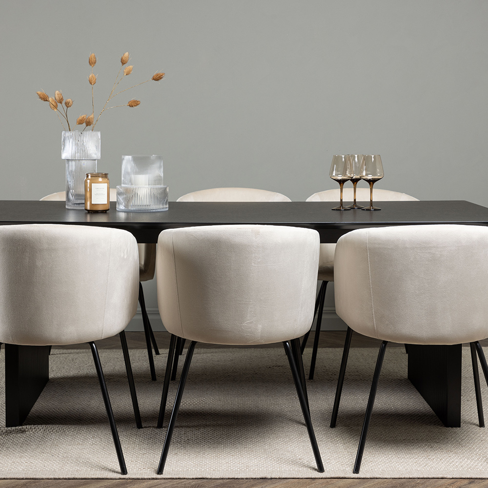 Spisegruppe Venture Home Vail med 6 Berit Stoler Fløyel