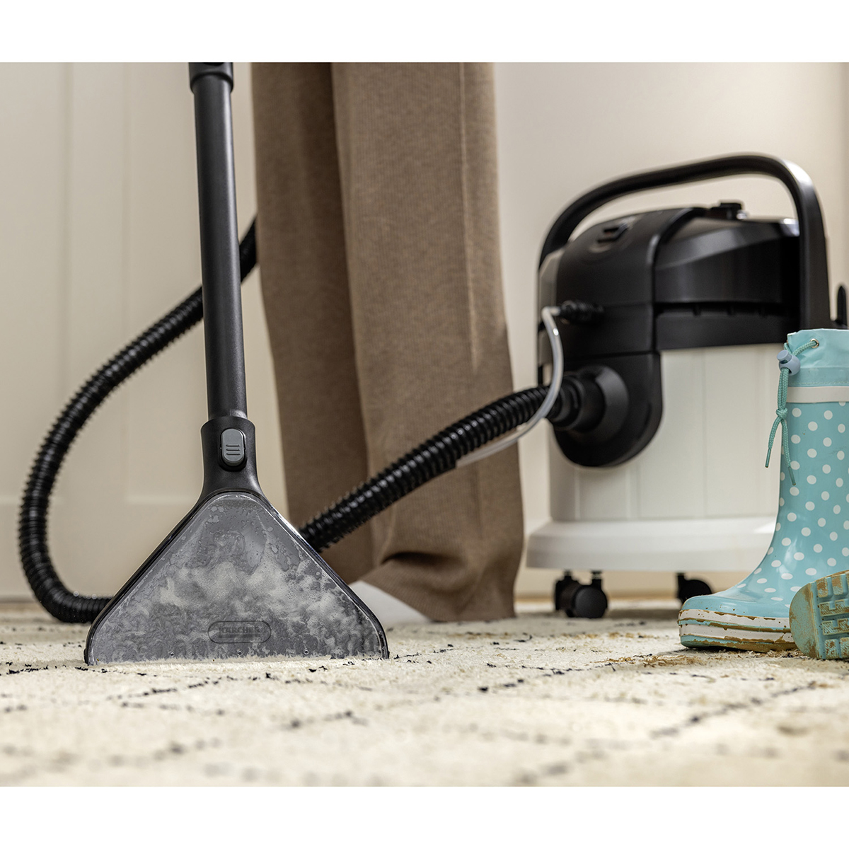 Tekstilrenser Kärcher SE 4 Tekstil- og tepperens med flere dyser