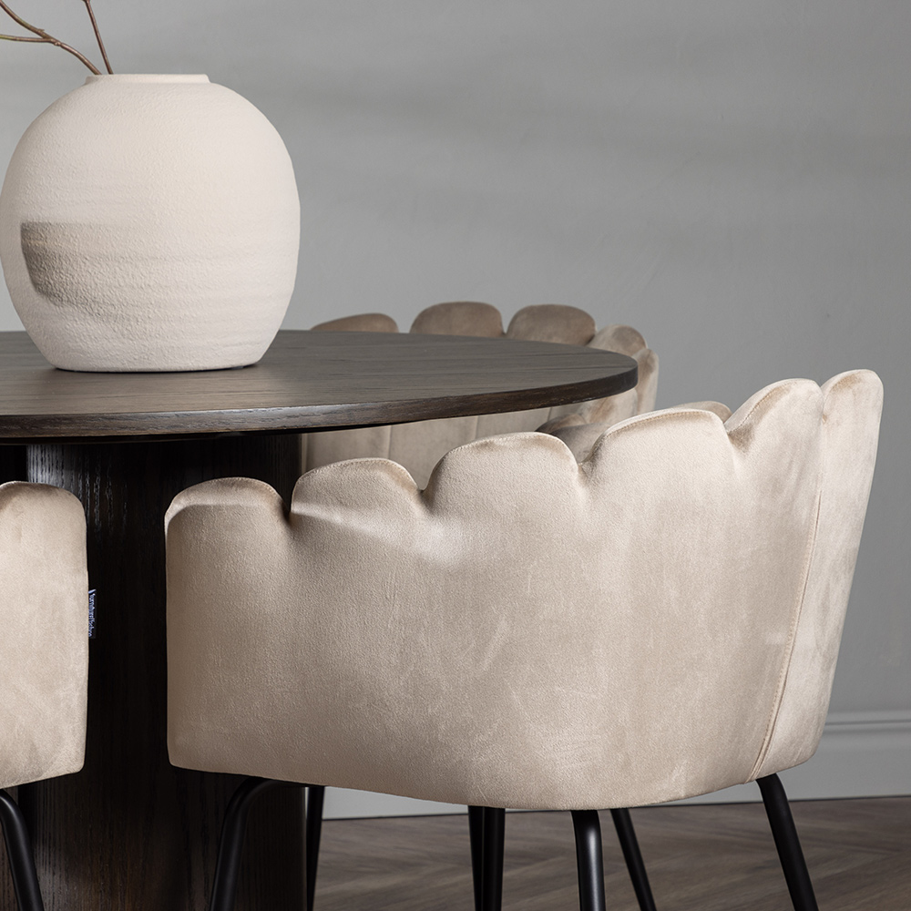 Spisegruppe Venture Home Olivia Ø 110 cm med 4 Limhamn Stoler Fløyel