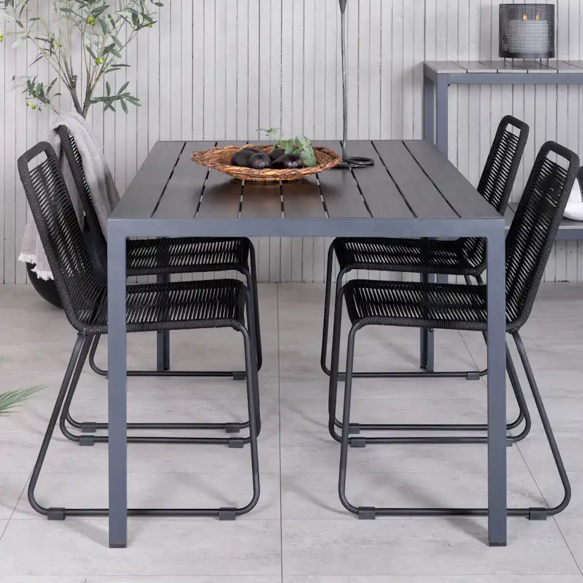 Spisegruppe Venture Home Bundy med 4 Levi Stoler