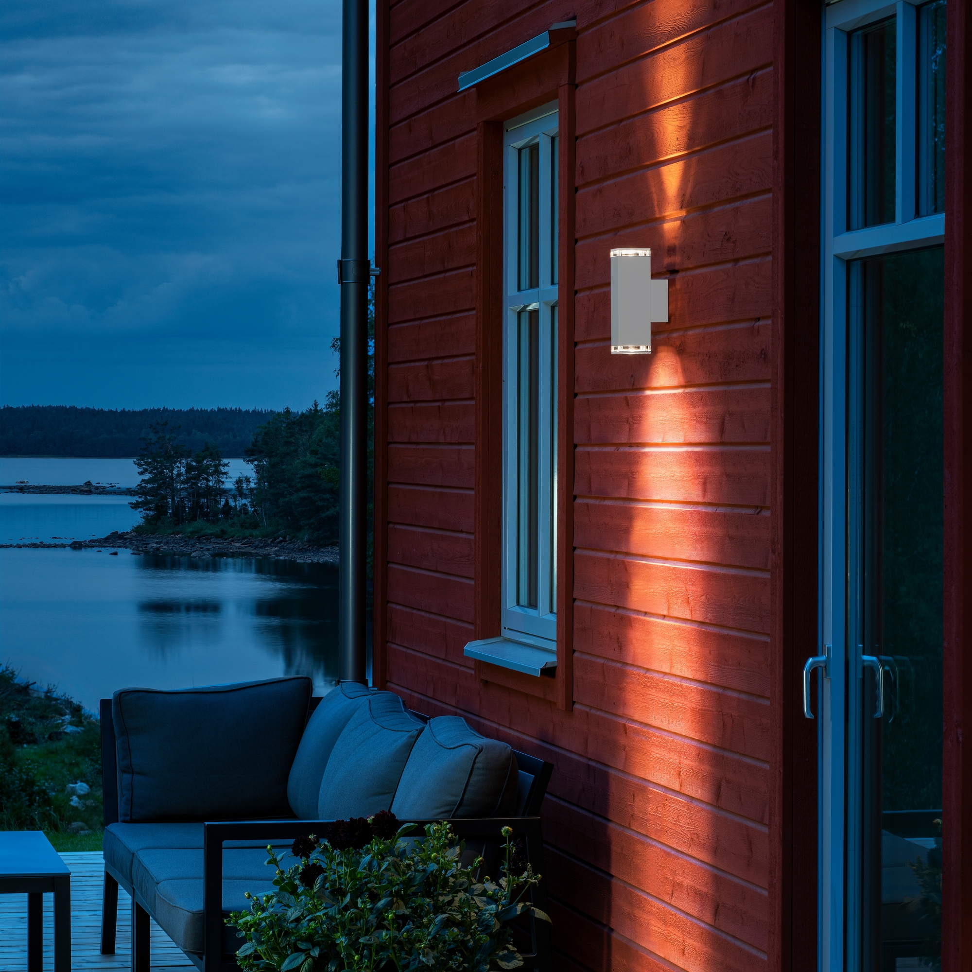 Vegglampe Gnosjö Konstsmide Pollux Opp/Ned 2xGU10
