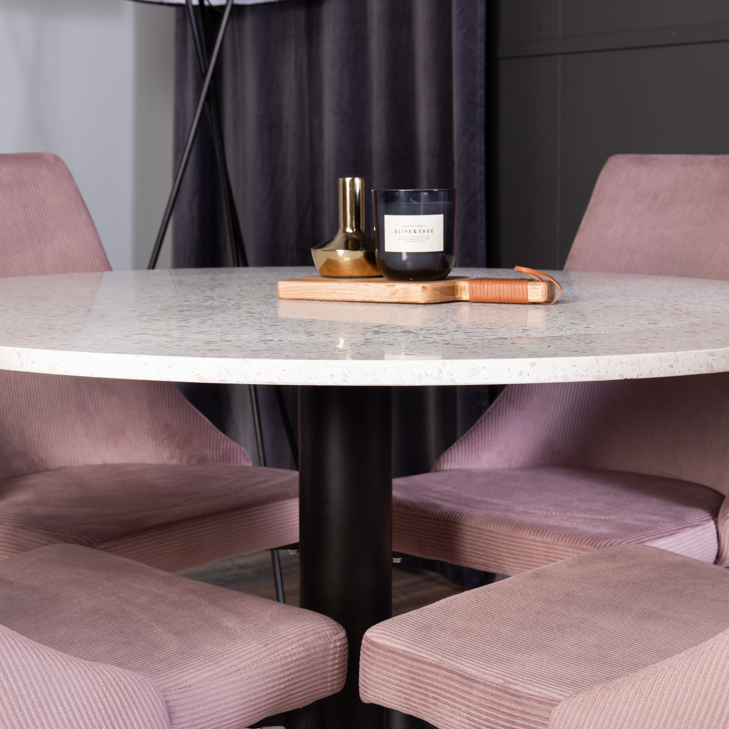 Spisegruppe Venture Home Roxanna HHvitBord med 4 Laura Stoler Manchester