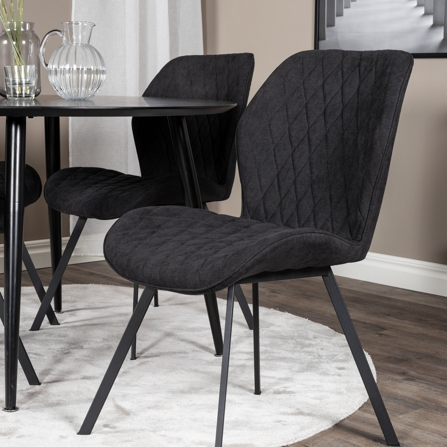 Spisegruppe Venture Home Dipp Ø115 cm med 4 Gemma Stoler