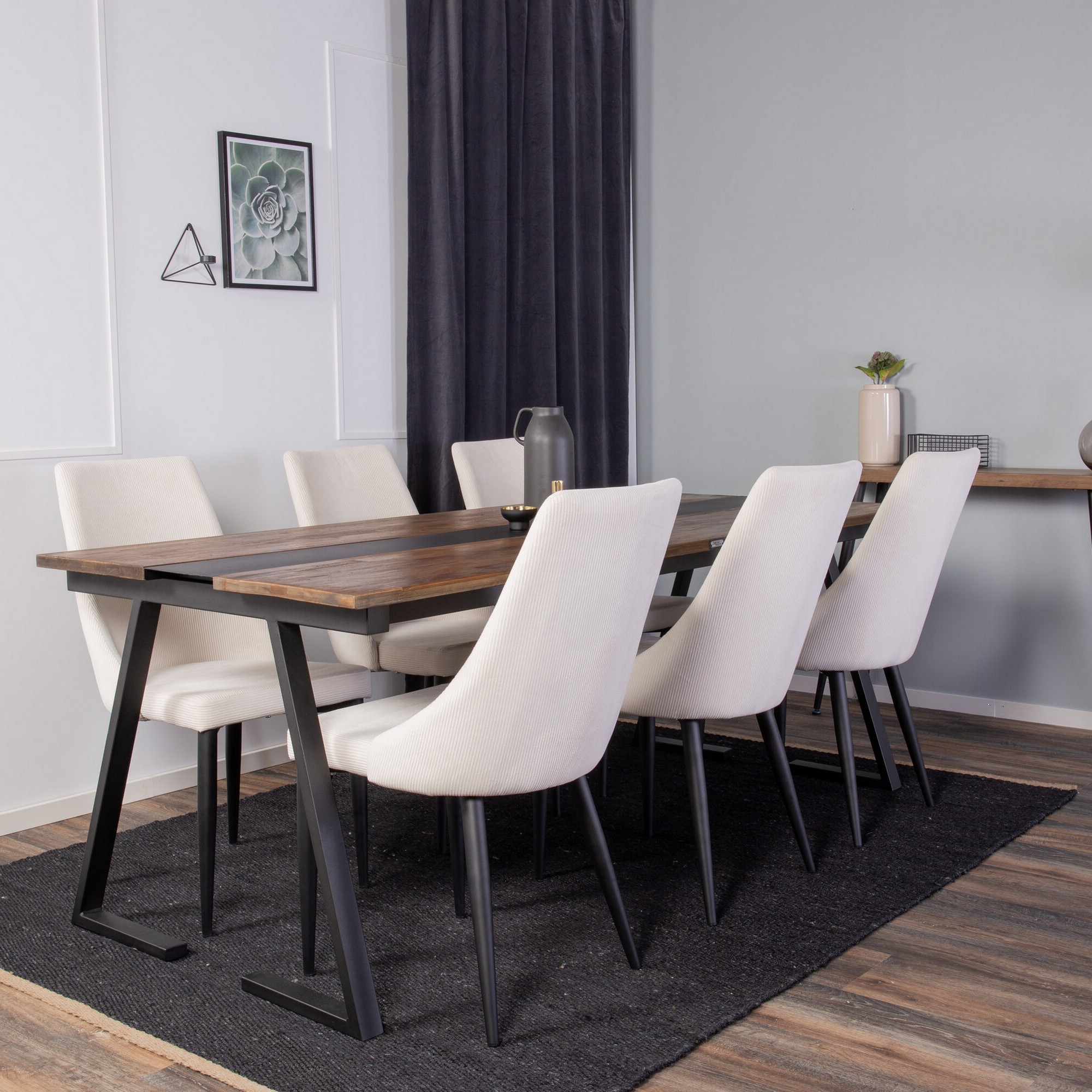 Spisegruppe Venture Home Jakarta med 6stk Leone Stoler