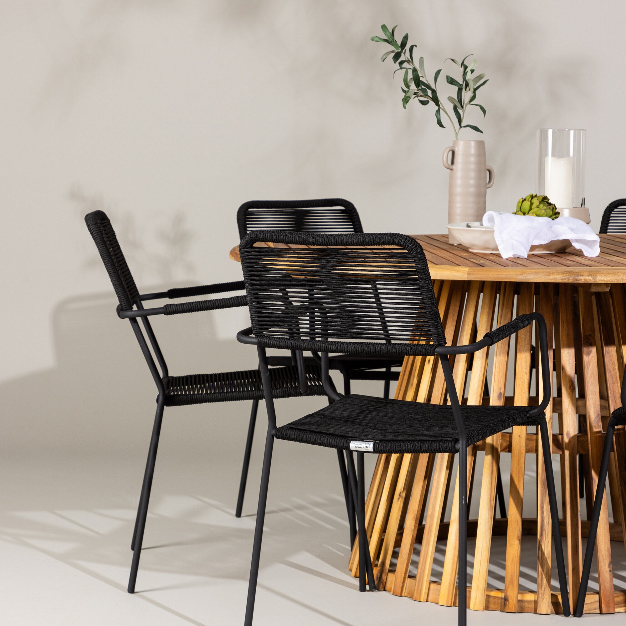 Hagegruppe Venture Home Tucumán med 6 Lindos Lenestoler