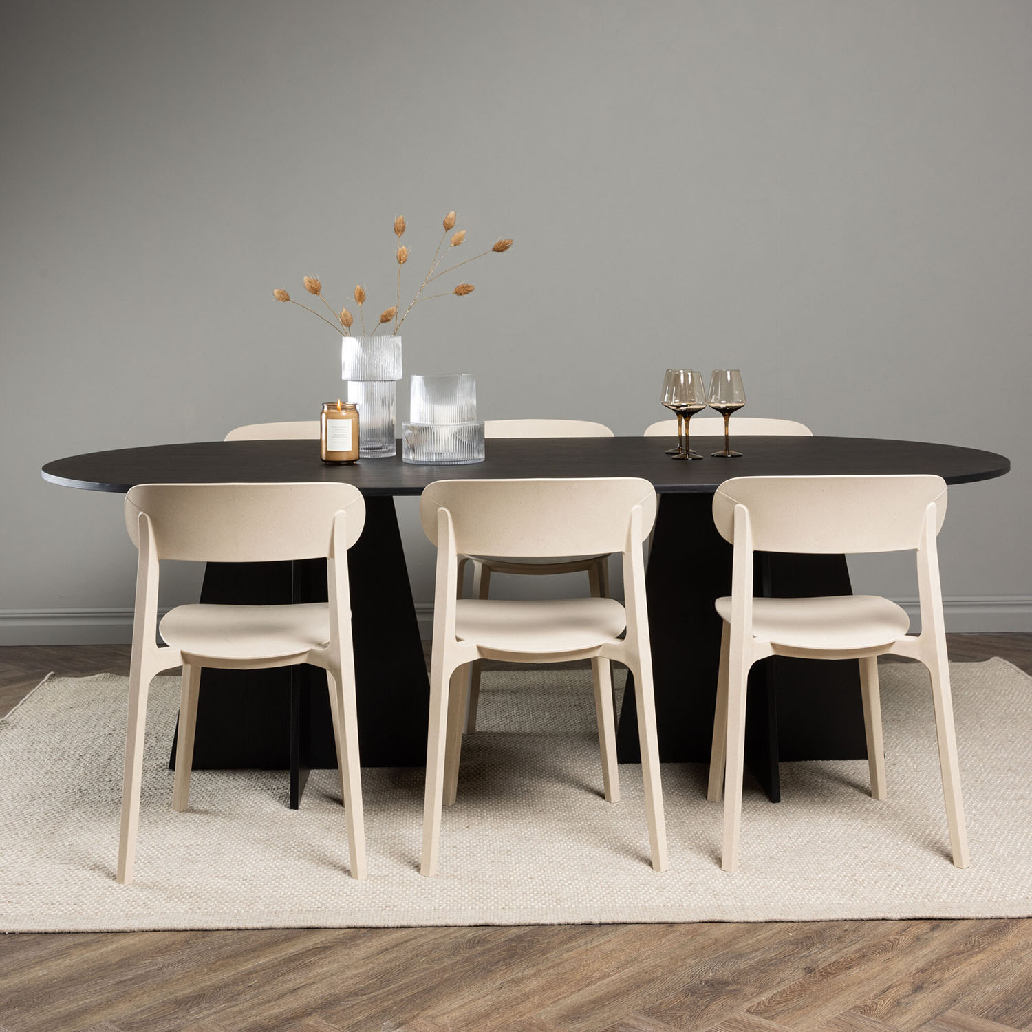 Spisegruppe Venture Home Bootcut Oval med 6 stk Åstol