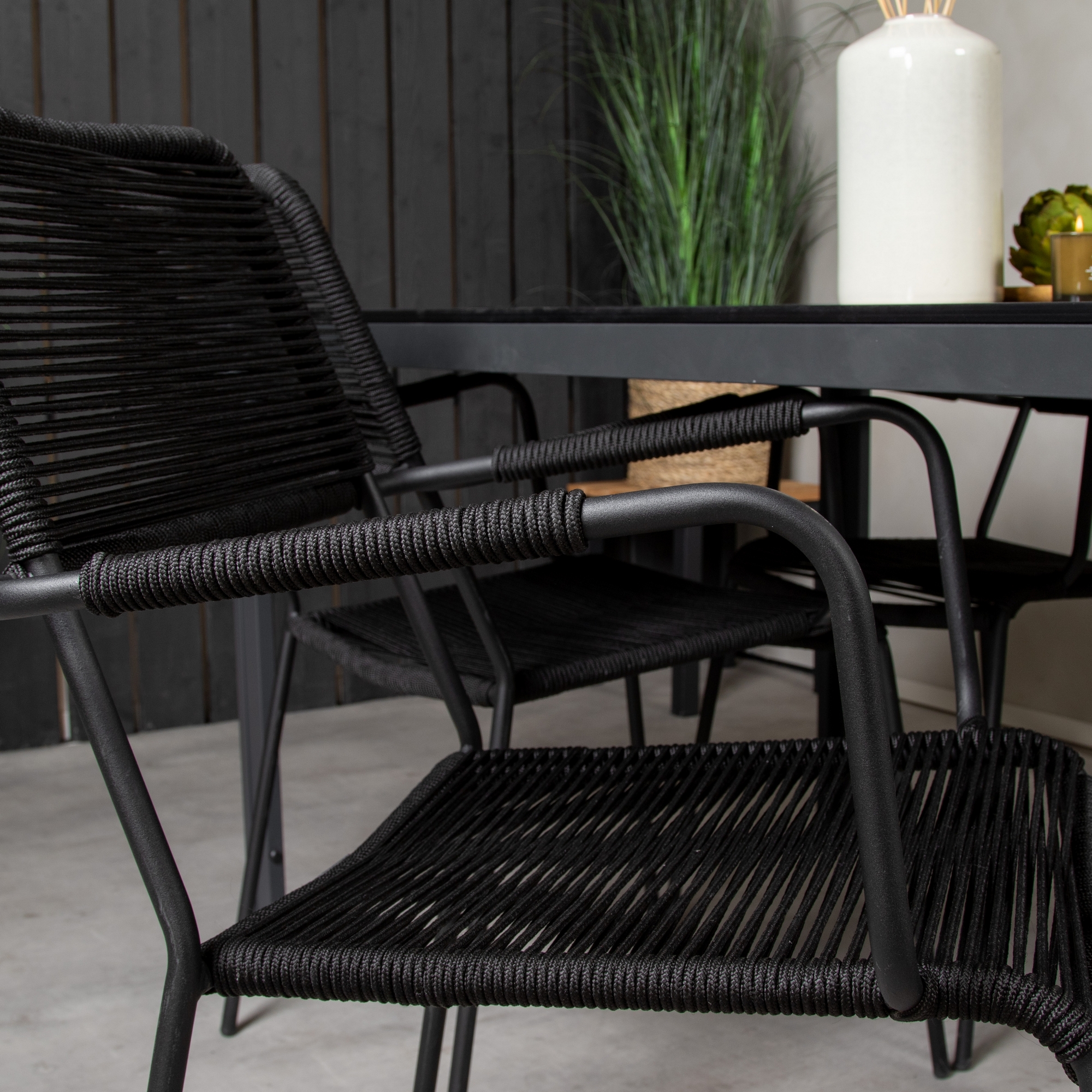 Spisegruppe Venture Home Bront 150 med 4 Leon Lenestoler