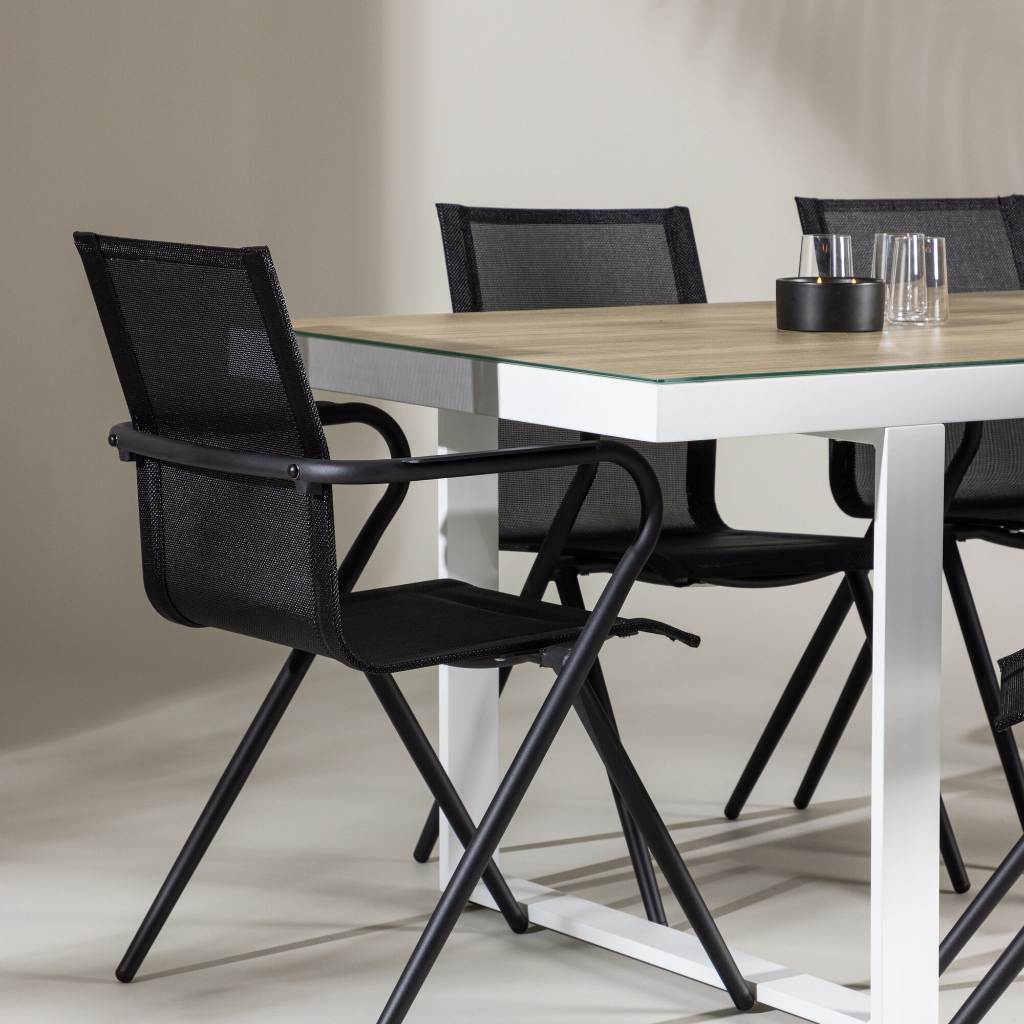 Hagegruppe Venture Home Merlo med 6 Alina Stoler