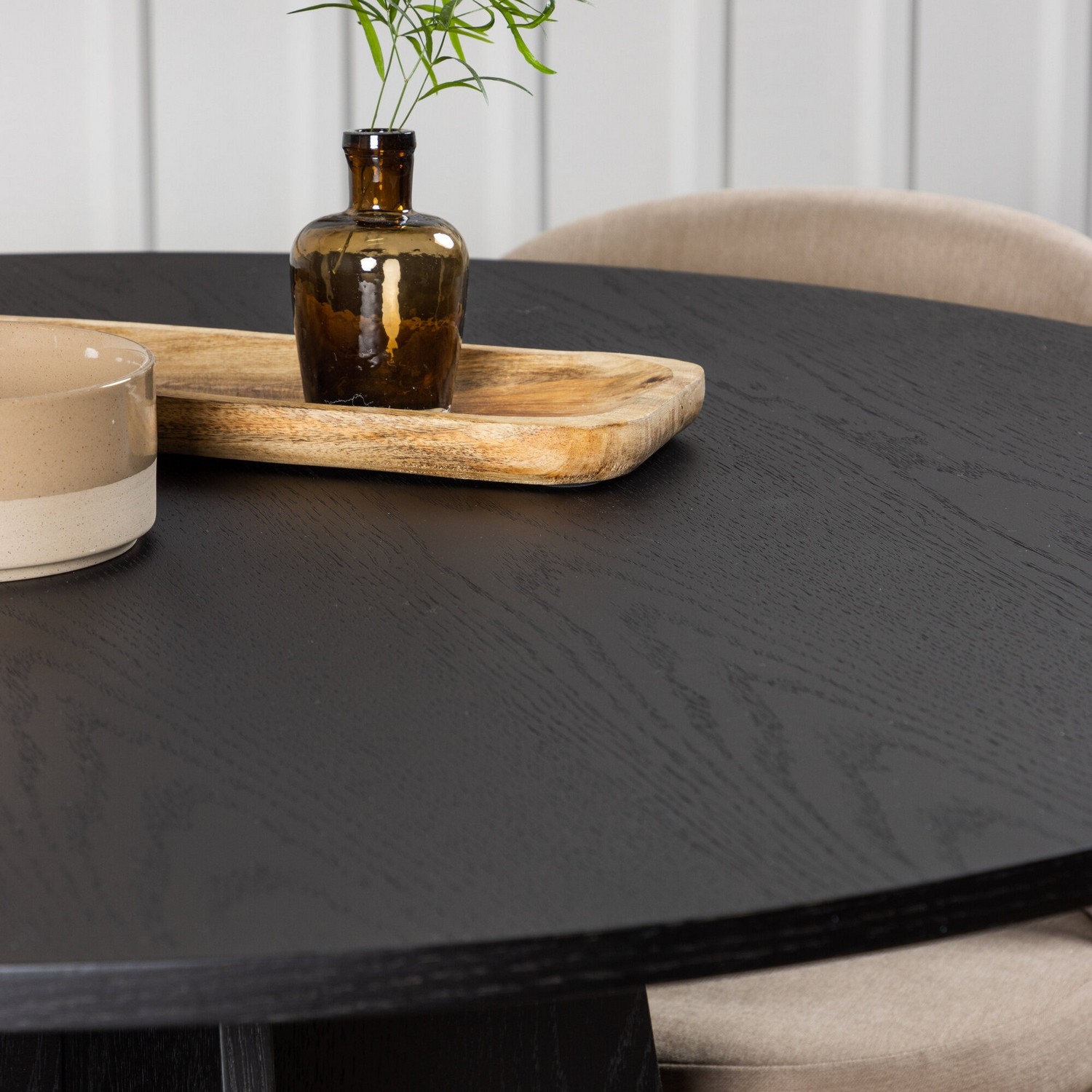 Spisegruppe Venture Home Bootcut Ø110 cm med 4 Velvet Stoler