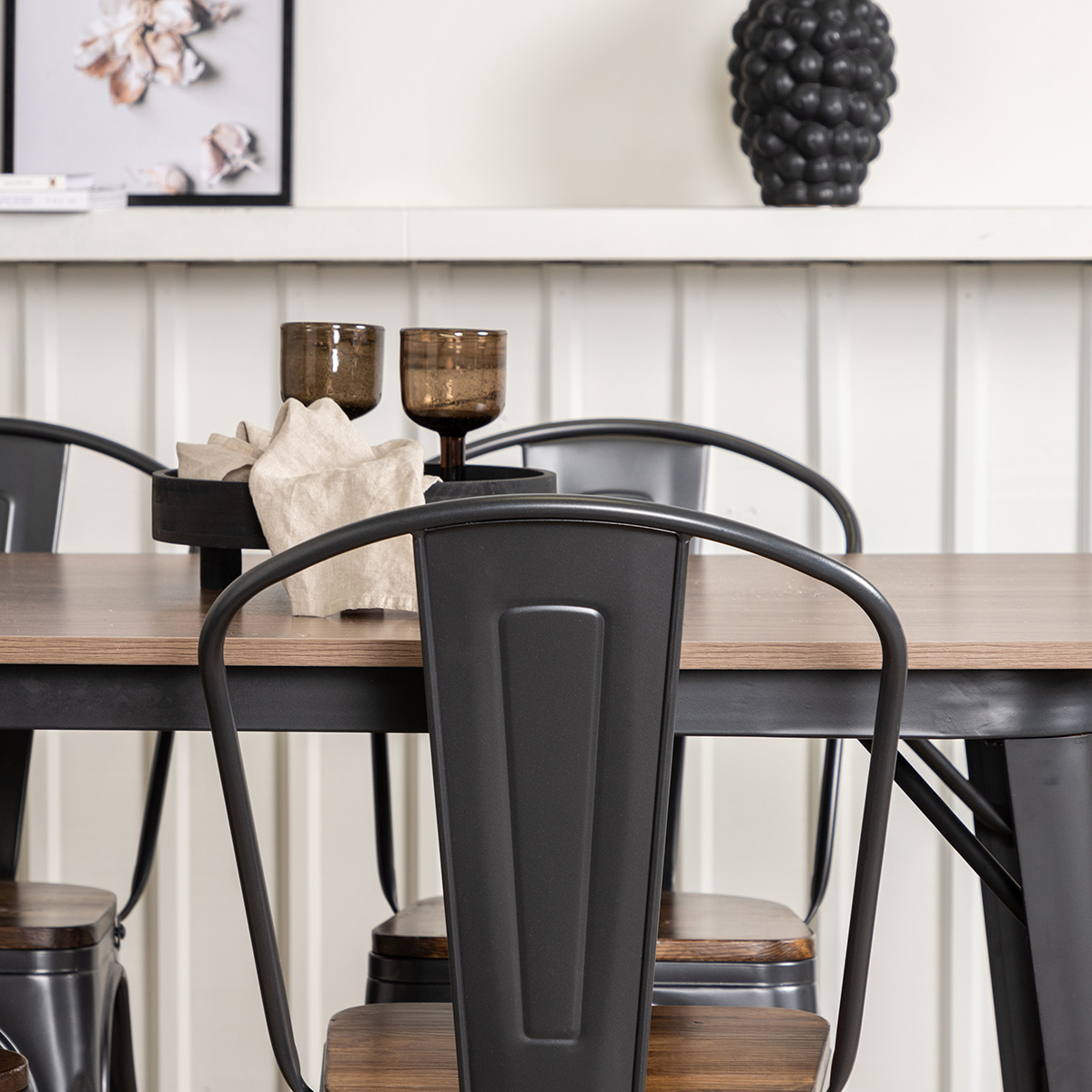 Spisegruppe Venture Home Tempe med 4 Tempe Stoler