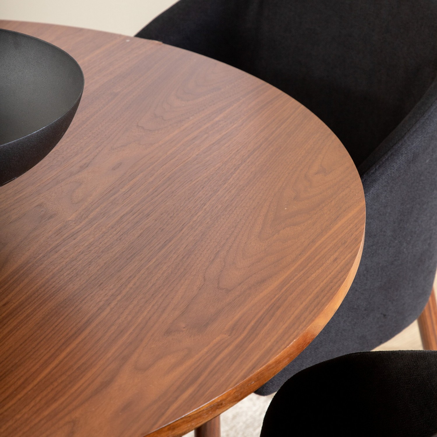 Spisegruppe Venture Home med Bianca Spisebord og 4 Archie Spisestoler