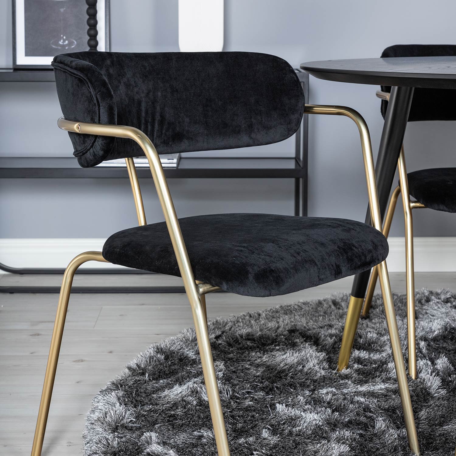 Spisegruppe Venture Home Dipp Ø115 cm med 4 Arrow Stoler