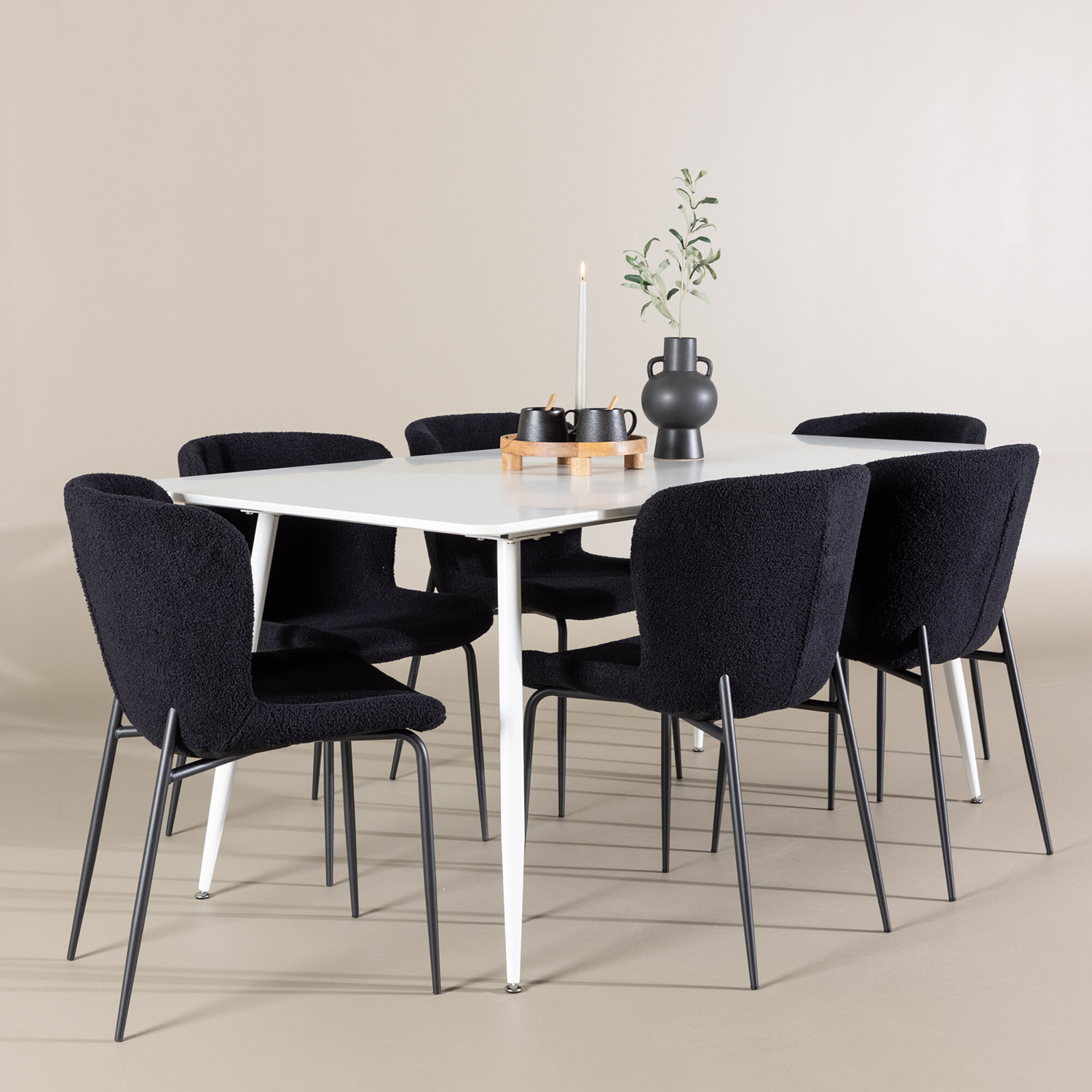 Silar Dining Table with Modesto Dining Chair Hvit/Sort