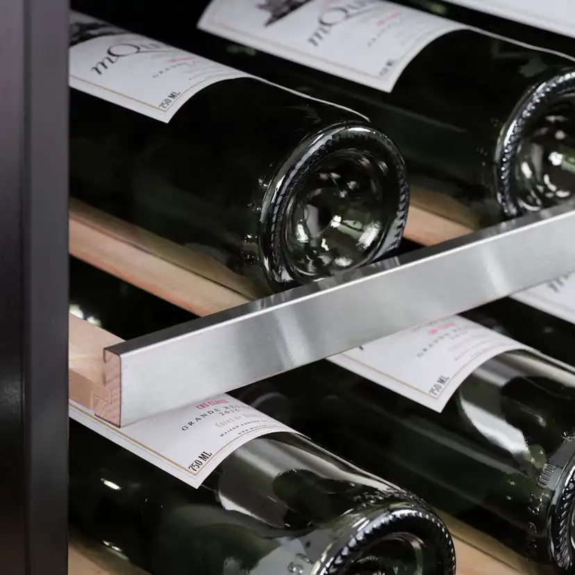 Hyllefront til WineKeeper 45 Rustfritt Stål