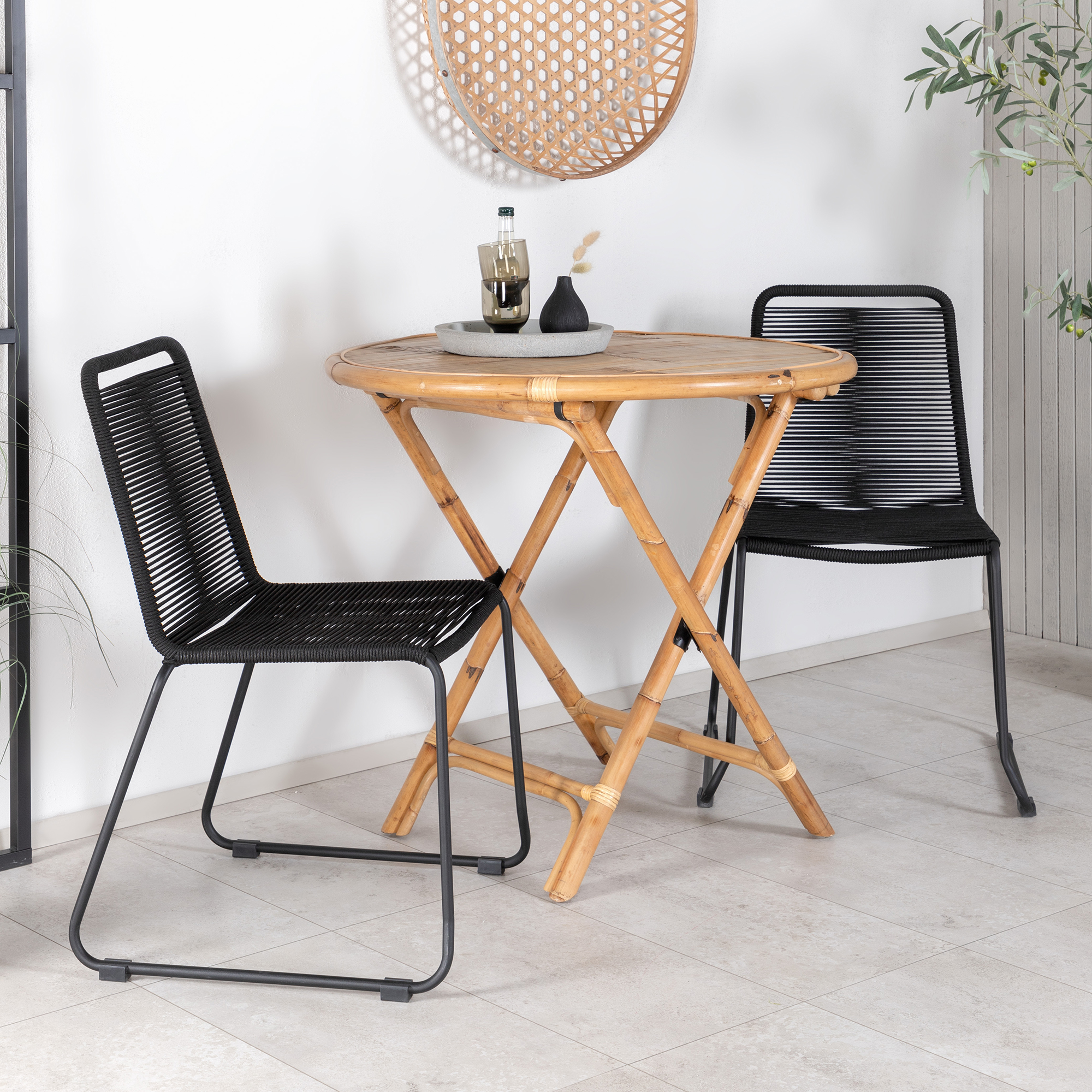 Cafégruppe Venture Home Cane med 2 Lindos Stoler