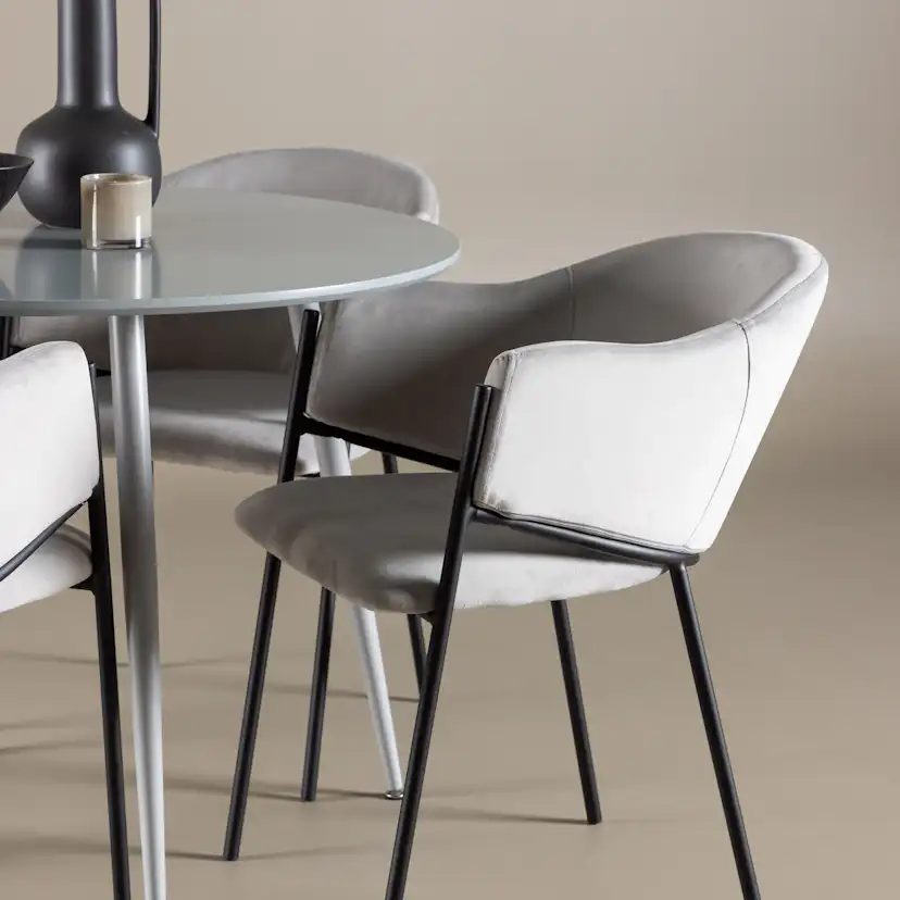 Spisegruppe Venture Home Plaza Ø100 med 4 stk Evelina Stoler