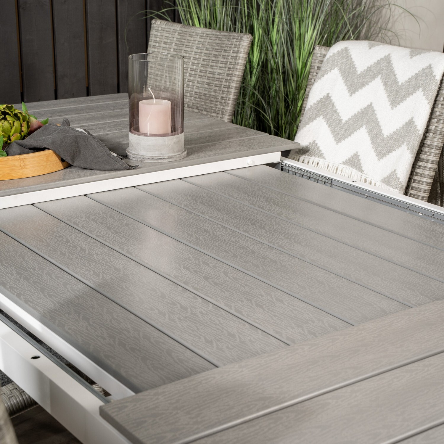 Spisegruppe Venture Home Lova 160/240 med 8 Asta Stoler