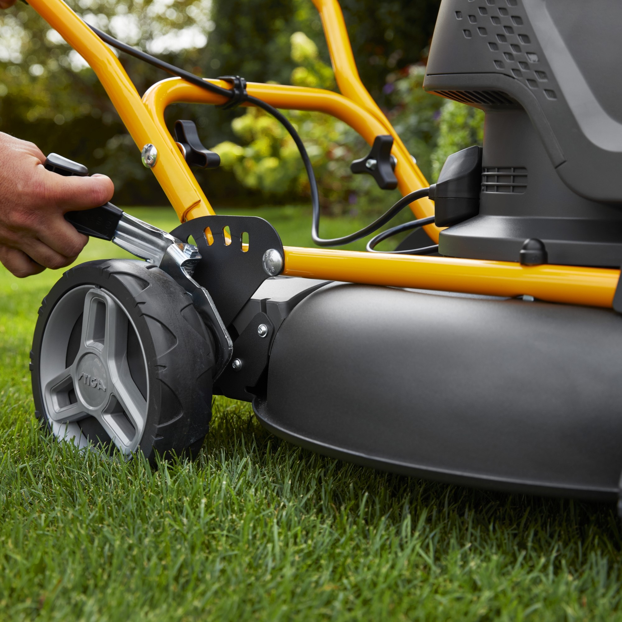Gressklipper STIGA Multiclip 547 AE