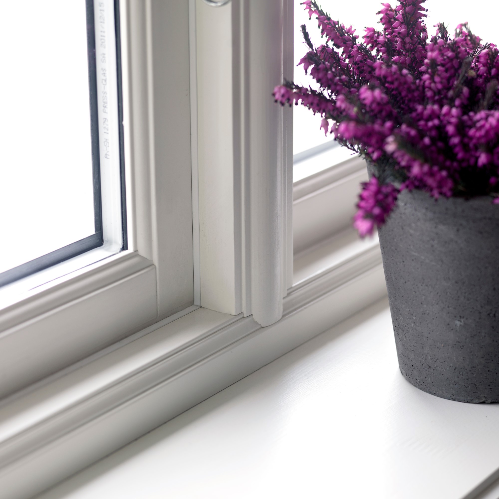 Vindu Frekhaug Sidehengslet 4-Rams