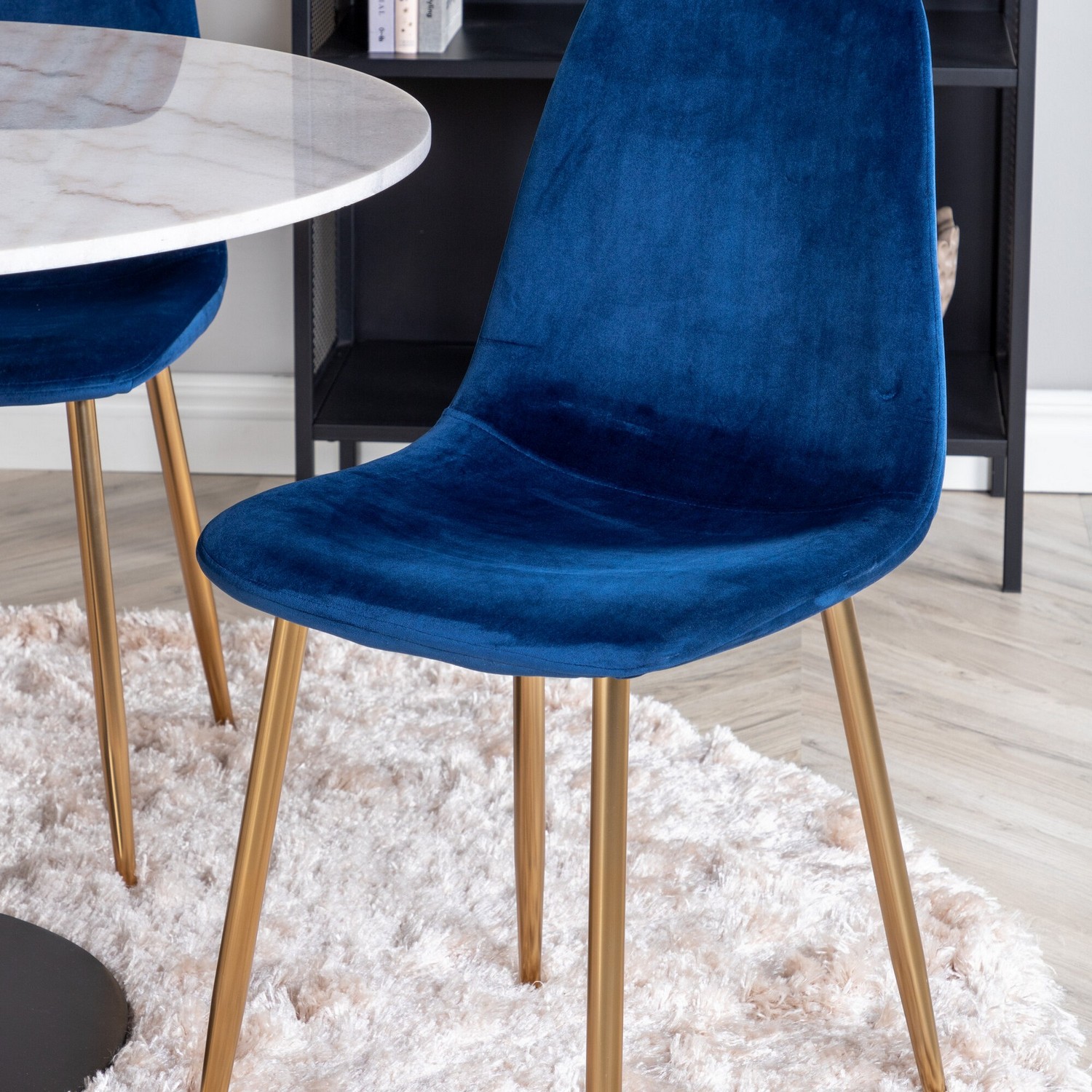 Spisegruppe Venture Home Estelle HHvitmed 4 Pobbie Stoler