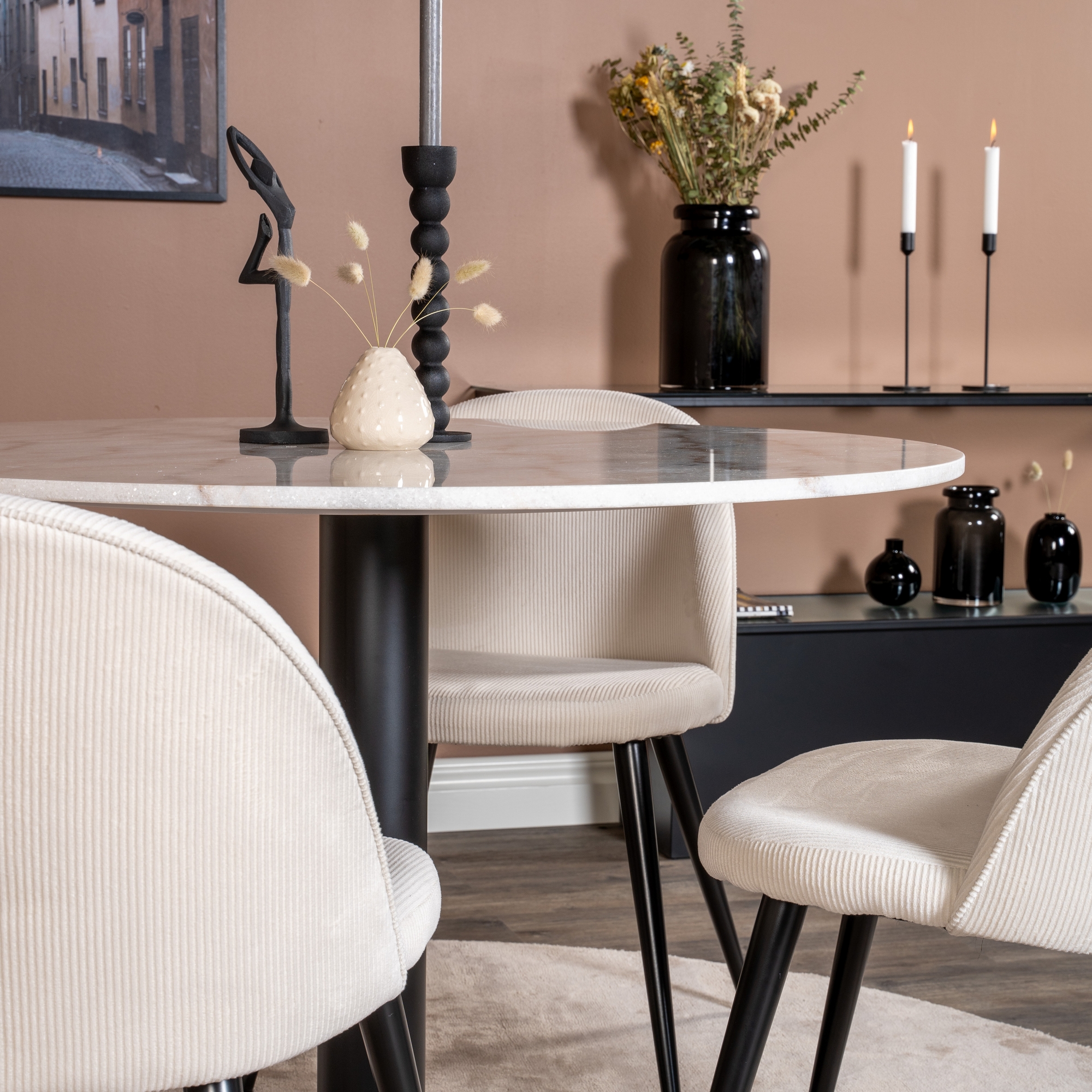 Spisegruppe Venture Home Estelle Rundt med 4 Valentina Stoler