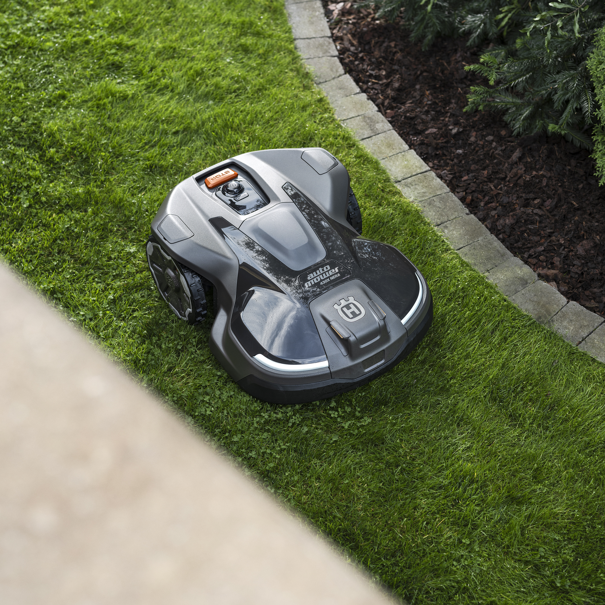 Robotgressklipper Husqvarna Automower® 305E NERA
