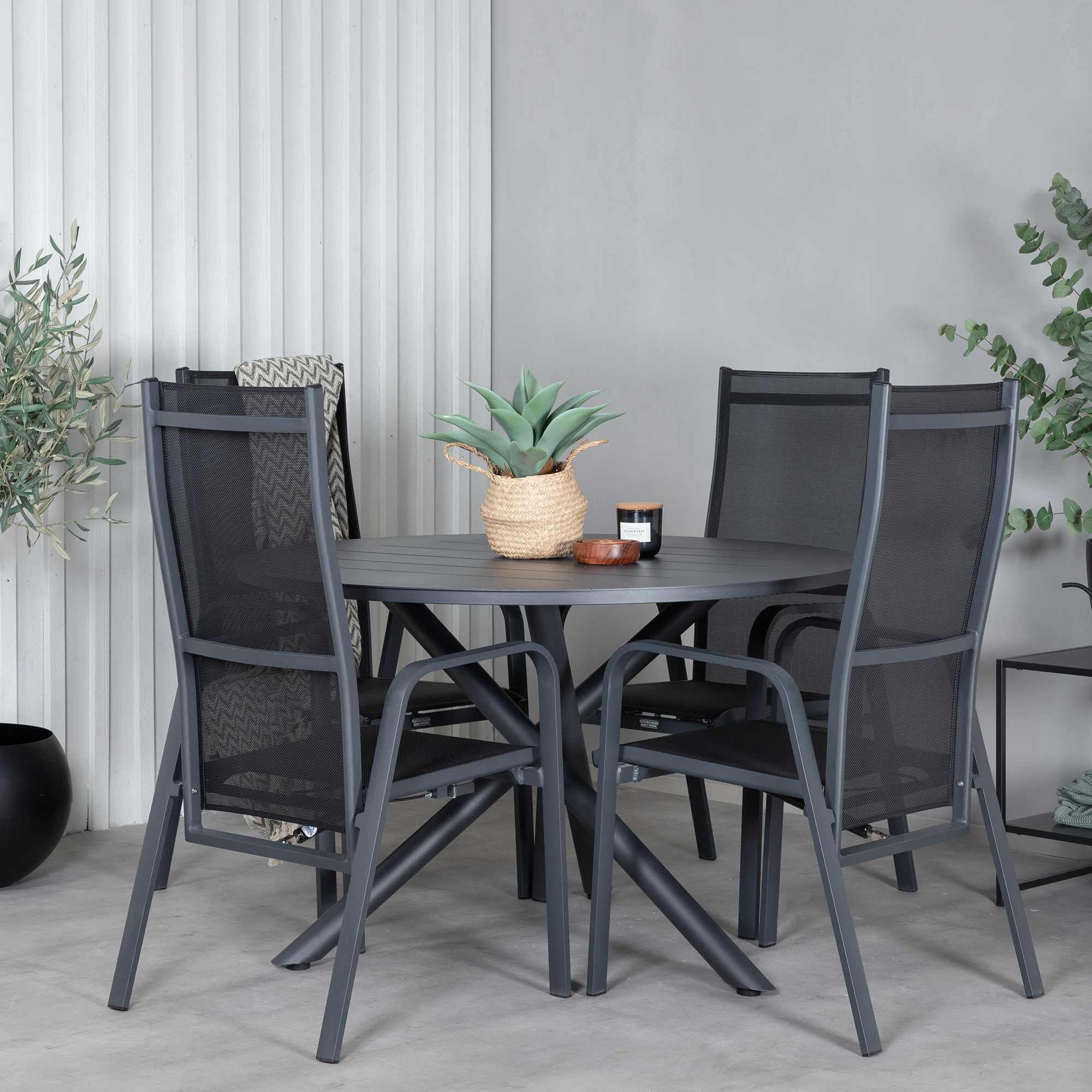Spisegruppe Venture Home Ande med 4 Cubb Recliner Spisestoler