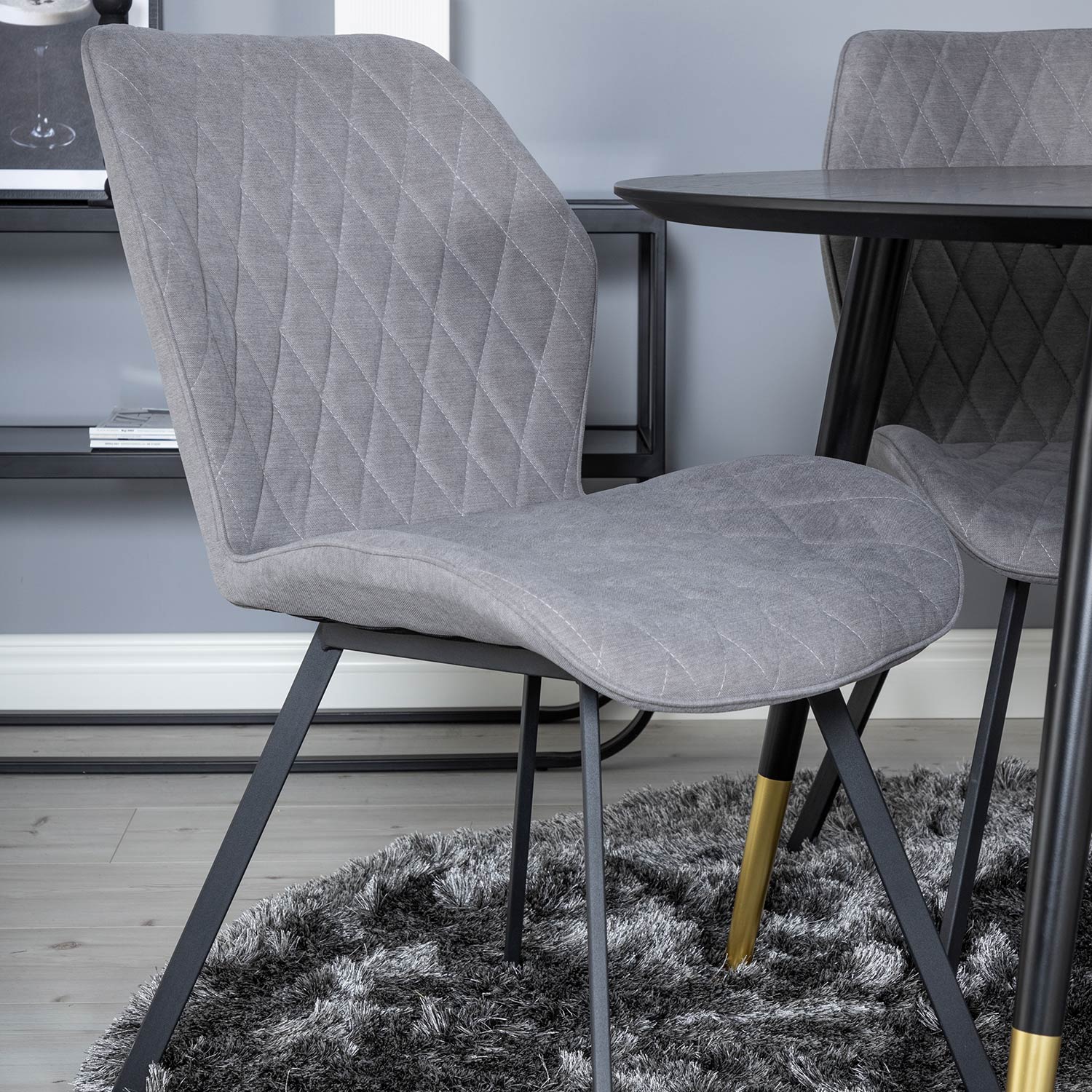 Spisegruppe Venture Home Dipp Ø115 cm med 4 Gemma Stoler