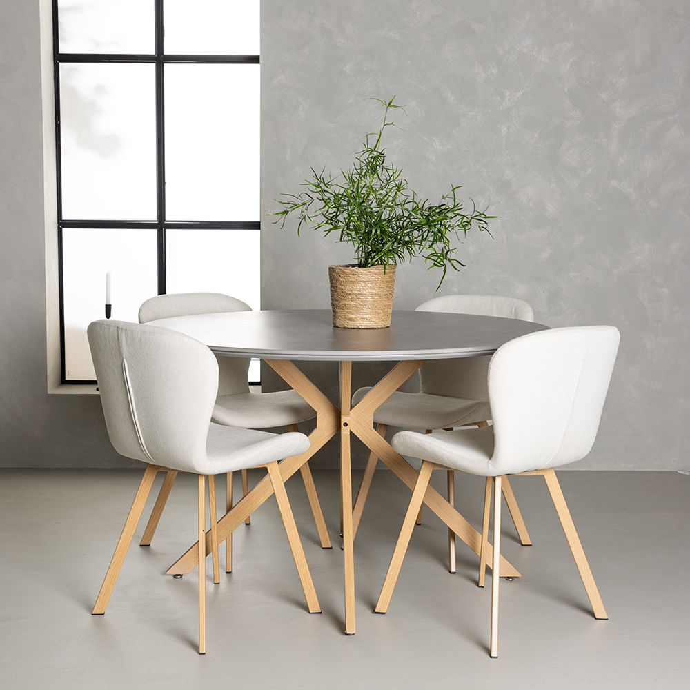 Spisegruppe Venture Home Piazza Ø120 cm med 4 stk Lilja Stoler