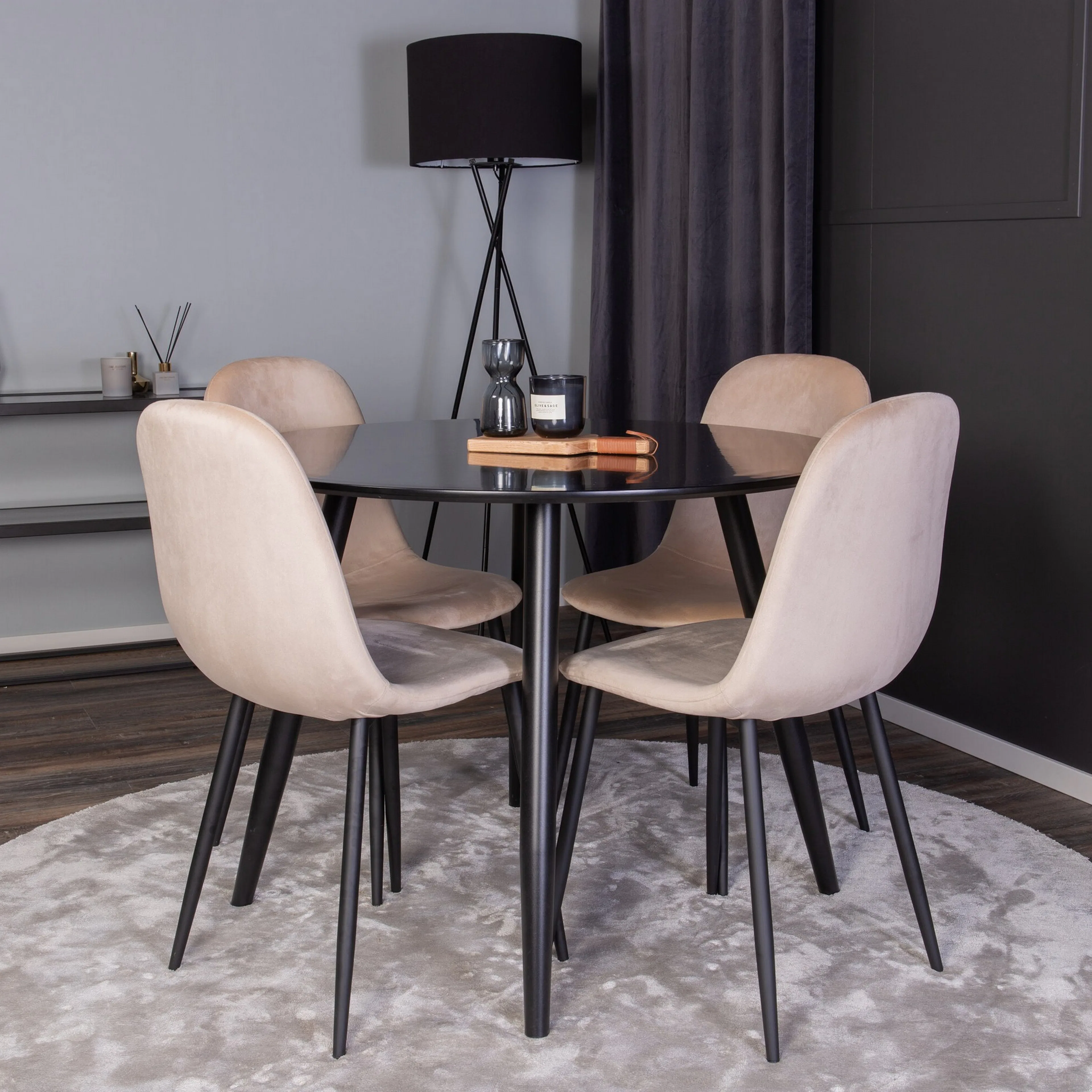Spisegruppe Venture Home Plaza med 4stk Polar Stoler