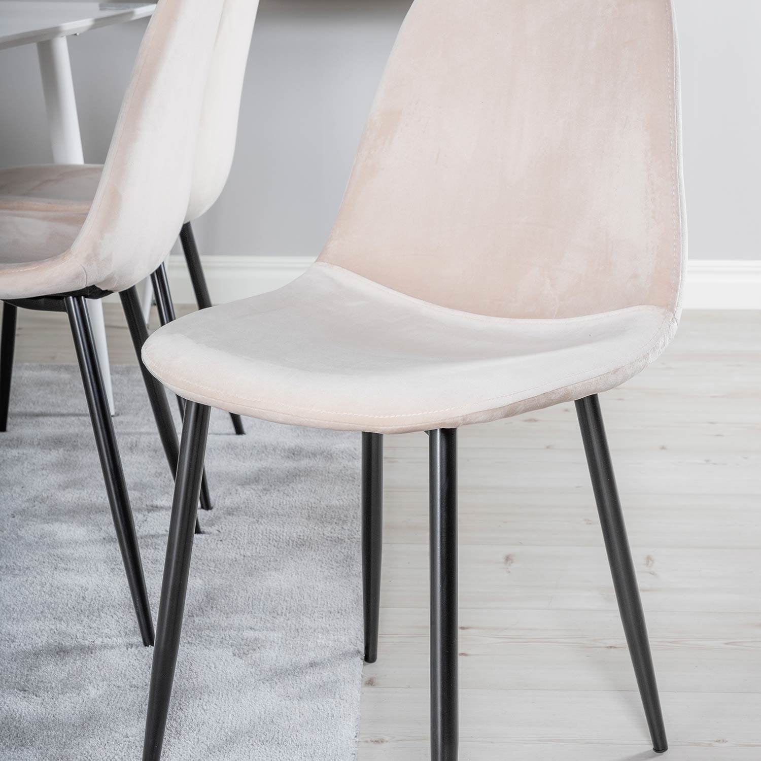 Spisegruppe Venture Home Pobbie med 6 Stoler Fløyel