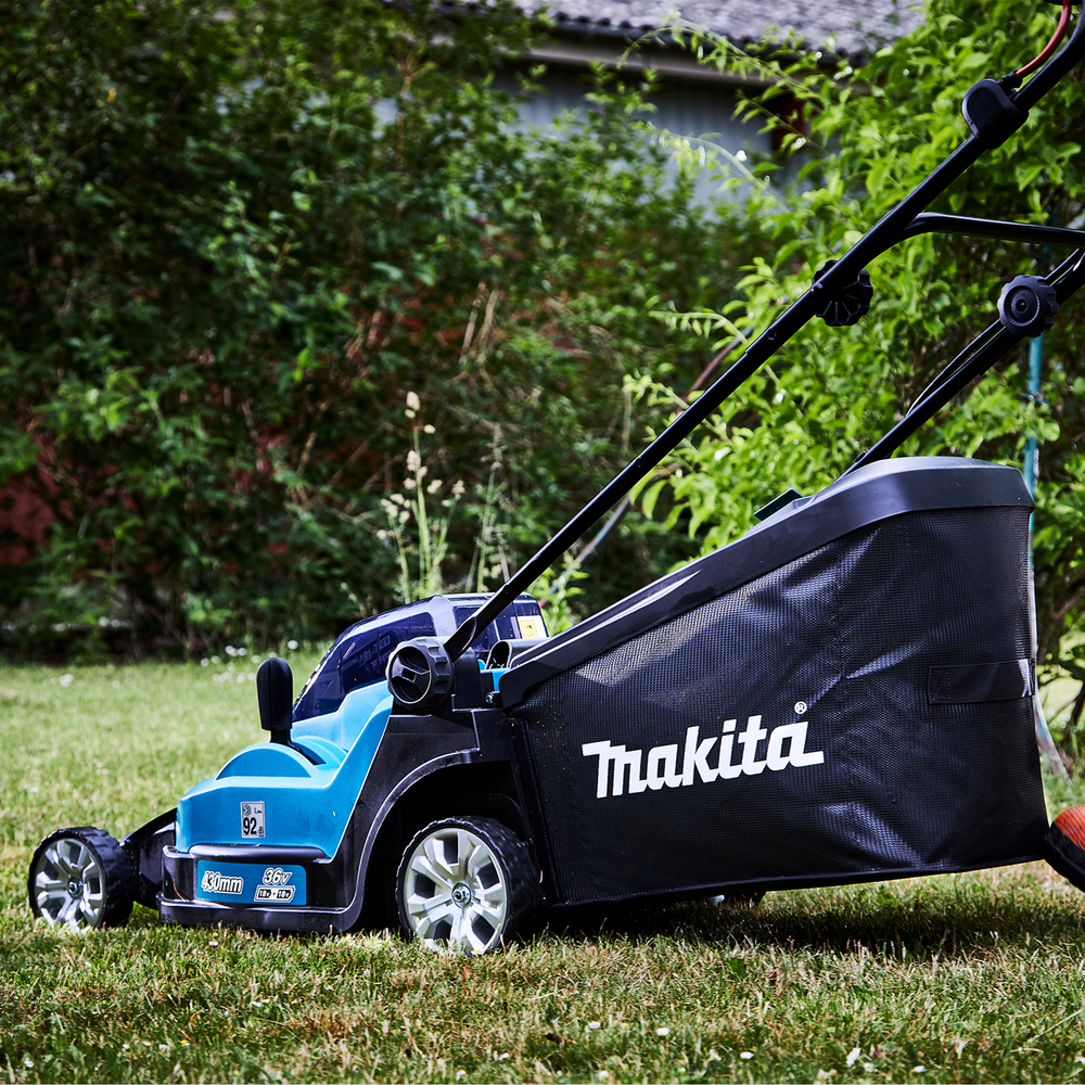 Gressklipper Makita DLM432CT2 36 V med 5 Ah Batteri og Lader