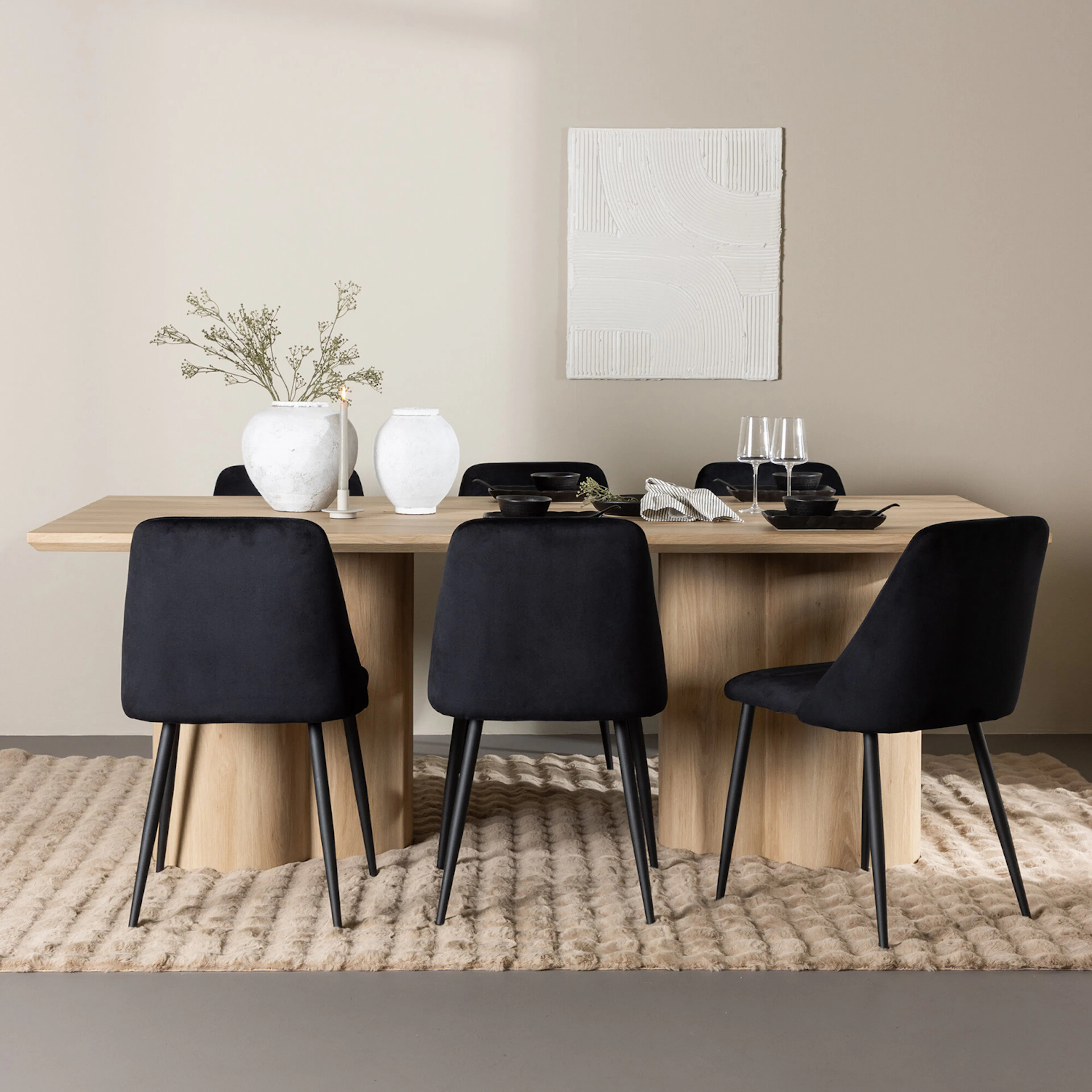 Olivia Dining Table with Night Dining Chair Hvitvaske/Sort