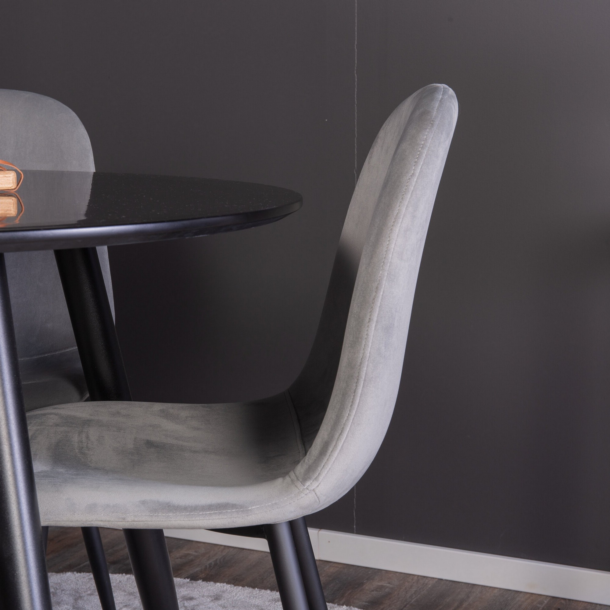 Spisegruppe Venture Home Plaza med 4stk Polar Stoler