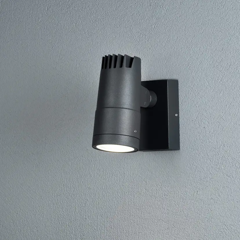 Vegglampe Gnosjö Konstsmide Adria High Power LED 9W Justerbar Lysbilde