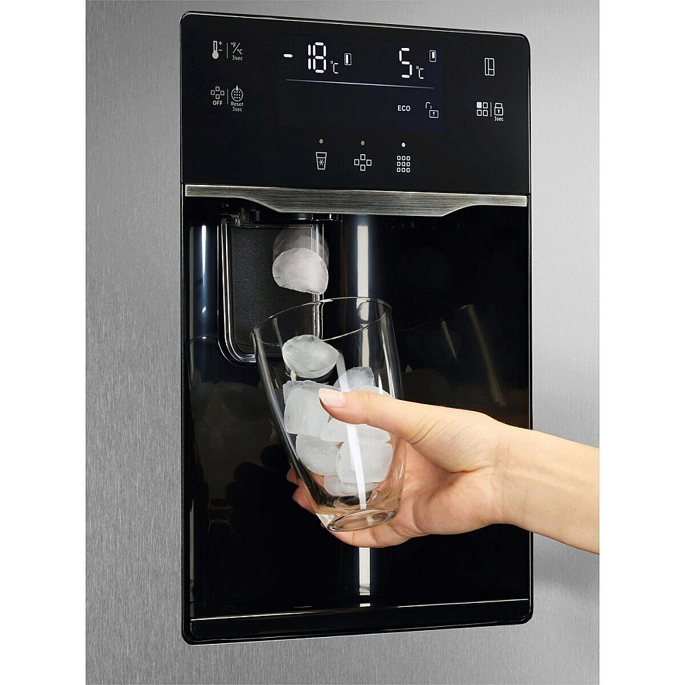 Kjøl og Frys Electrolux Side by Side EAI6HD57U0 Rustfri med Is- og Vanndispenser