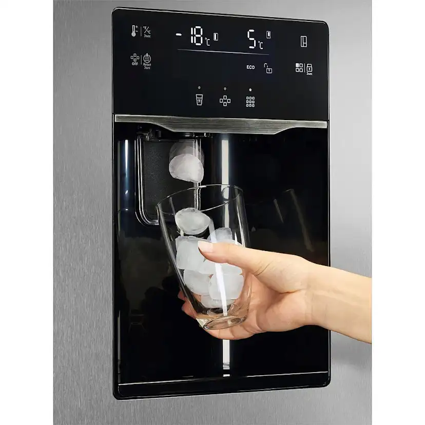Kjøl og Frys Electrolux Side by Side EAI6HD57U0 Rustfri med Is- og Vanndispenser