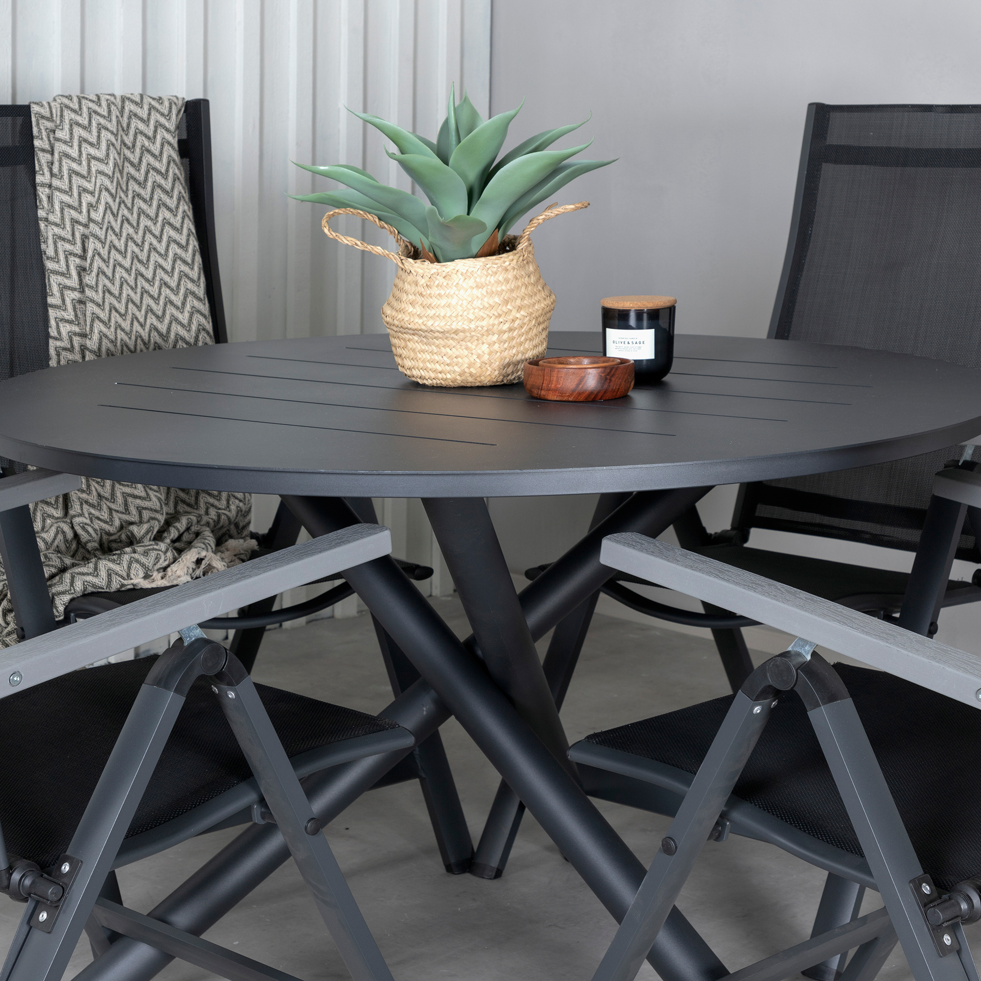 Spisegruppe Venture Home Ande med 4 Laby Spisestoler