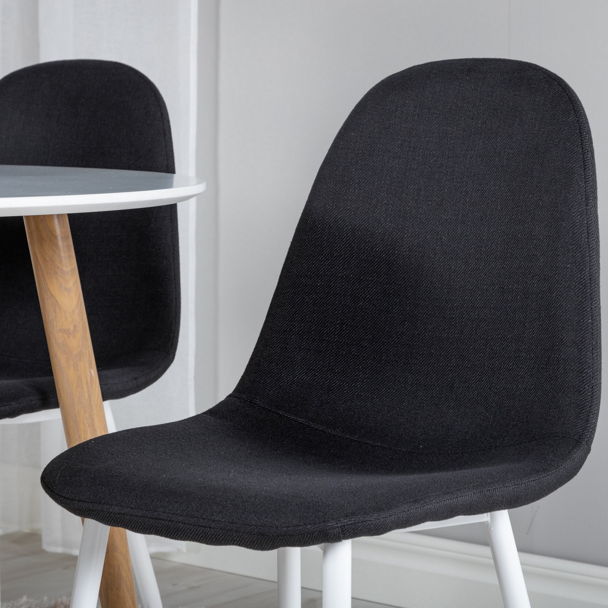 Spisegruppe Venture Home Plaza med 4stk Polar Stoler