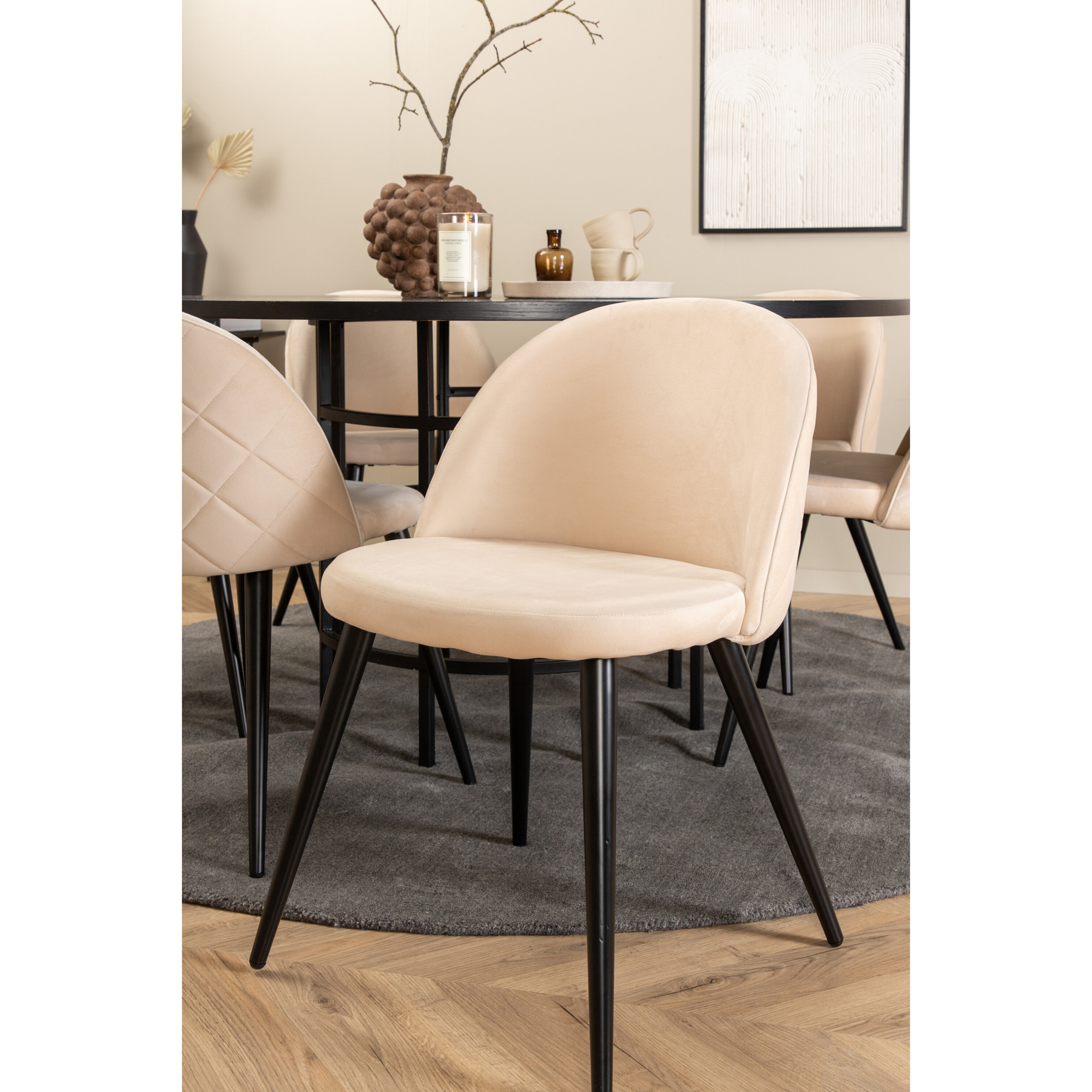 Spisegruppe furniture/fashion Copenhagen Ø140 cm med 6 Velvet Stoler