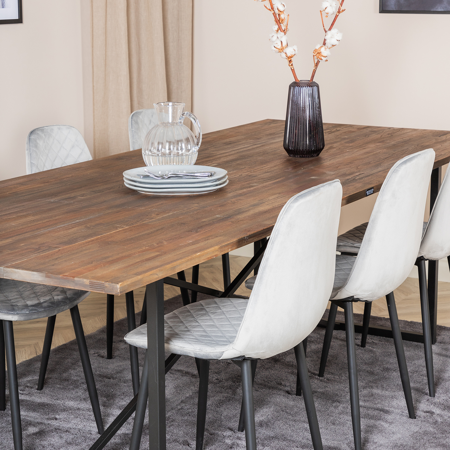 Spisegruppe Venture Home Peo med 6 Phoi Stoler
