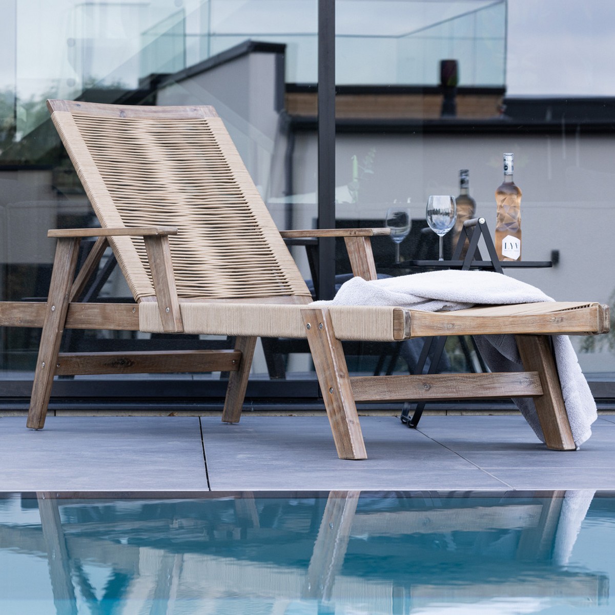 Solseng Venture Home Little John Beige