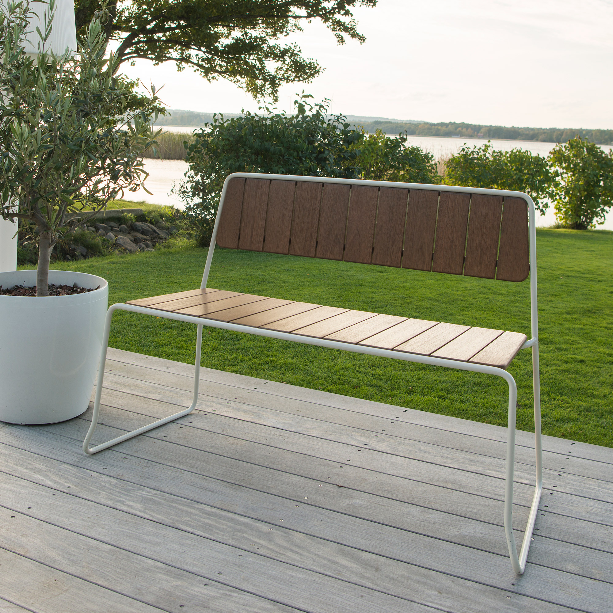 Hagebenk Hillerstorp Oase