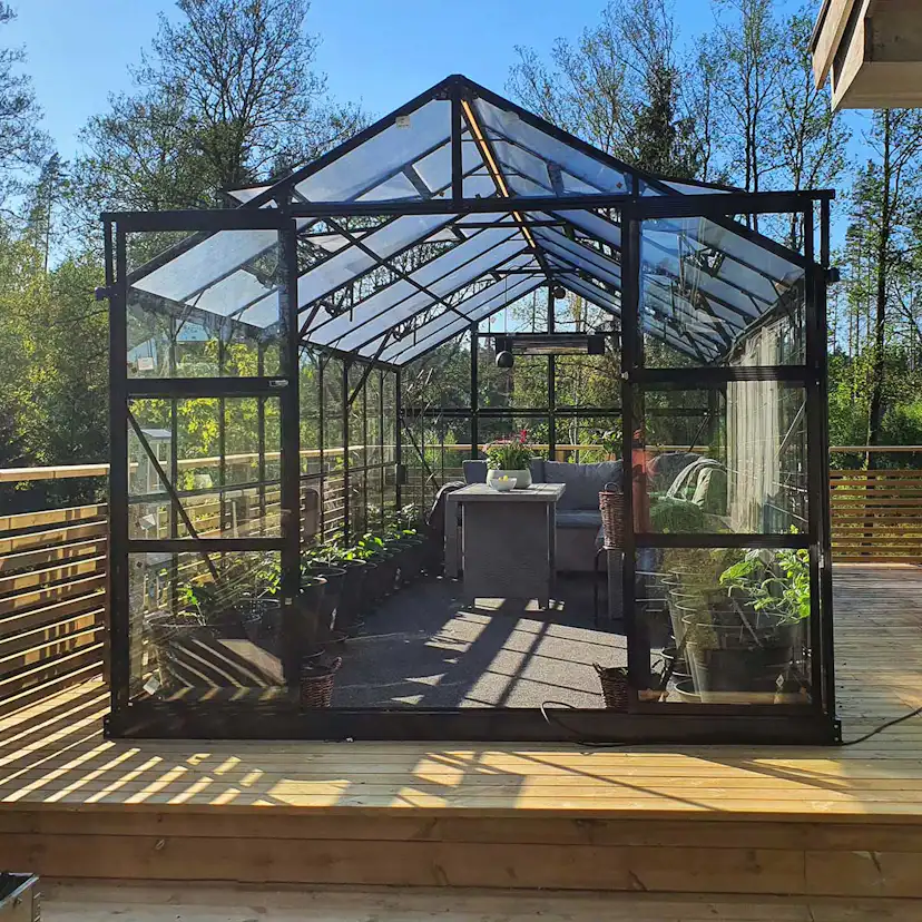 Växthus 14m2, glas, pc-tak, 6 fönster, Svart Sort