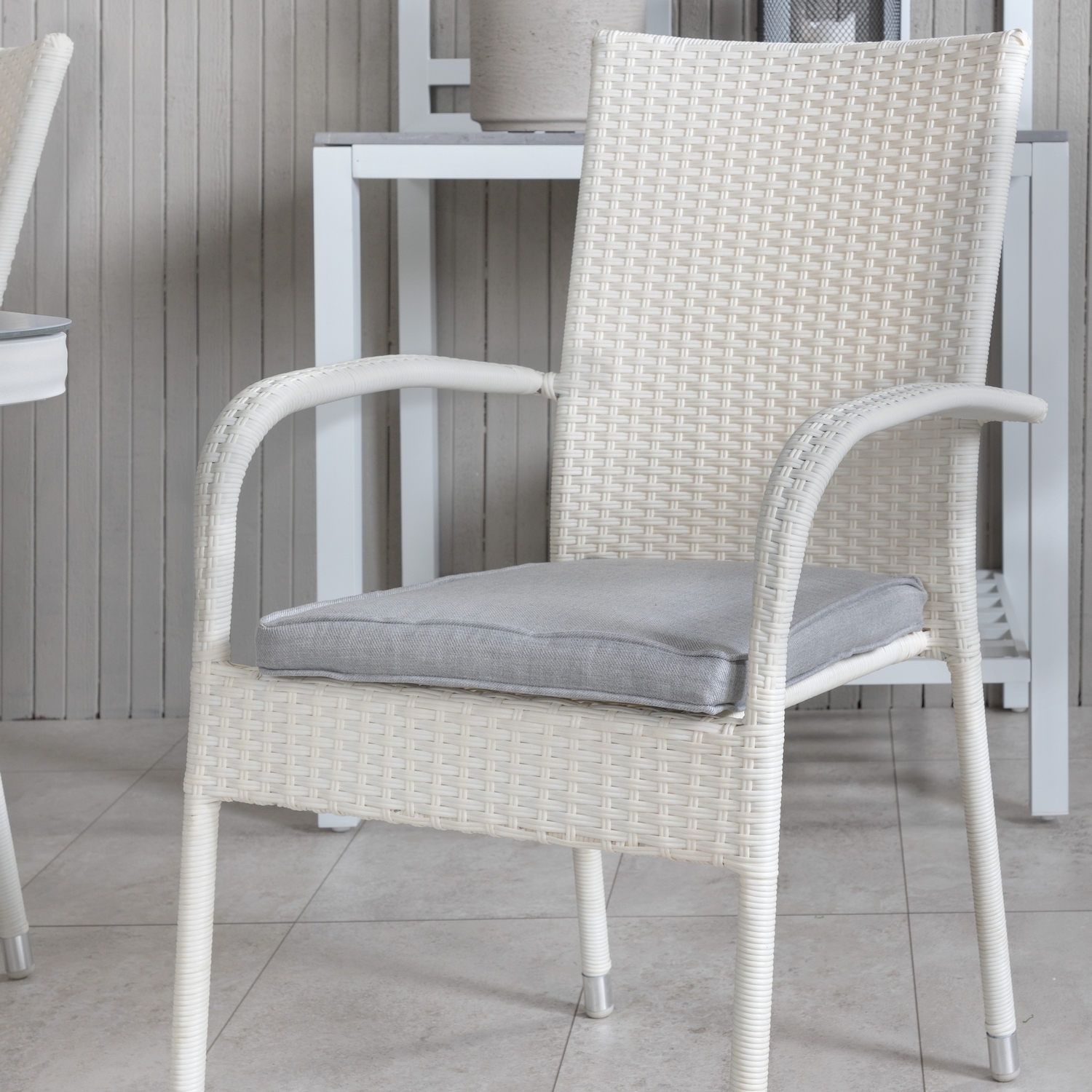Spisegruppe Venture Home Vyn med 4 Hanna Spisestoler