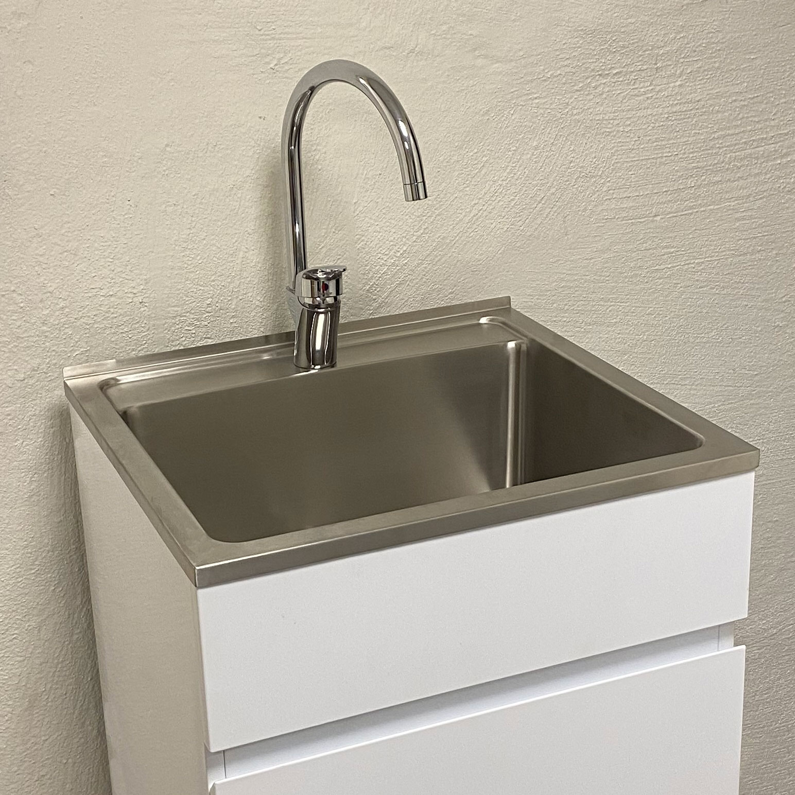 Vaskebenk Nordic Tech NTB 5 med Kjøkkenbatteri Damixa Space