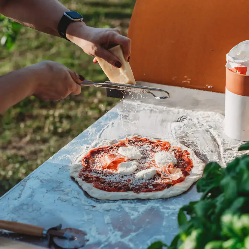 Pizzaovn GrillSymbol Pizzo med Pizzabord