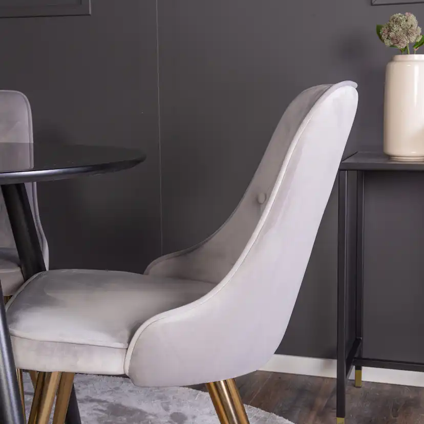 Spisegruppe Venture Home Plaza med 4stk Velvet Deluxe Stoler